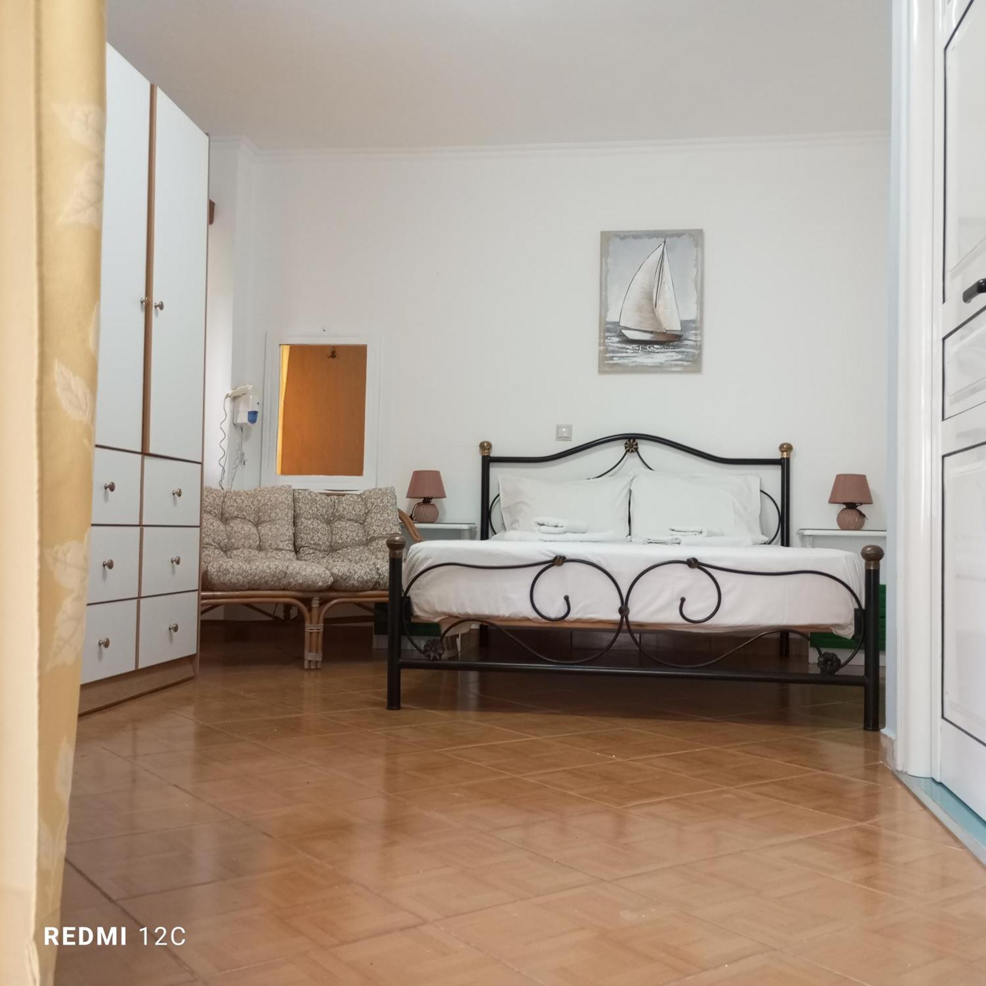 Queen Bay studios Vasilikí Habitación foto